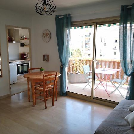 Apartament Le Palais Royal Saint-Raphaël Zewnętrze zdjęcie