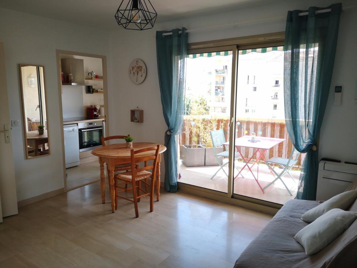Apartament Le Palais Royal Saint-Raphaël Zewnętrze zdjęcie