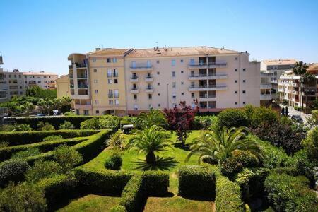 Apartament Le Palais Royal Saint-Raphaël Zewnętrze zdjęcie